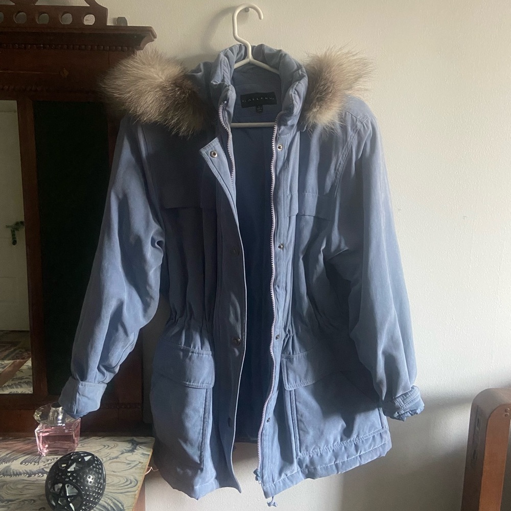 ✨ baby blue parka with Faux Fur Trim womens medium 🌙